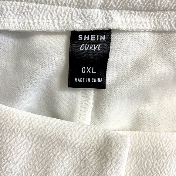 SHEIN Plus Split Hem Slant Pocket Pants - Picture 8 of 10